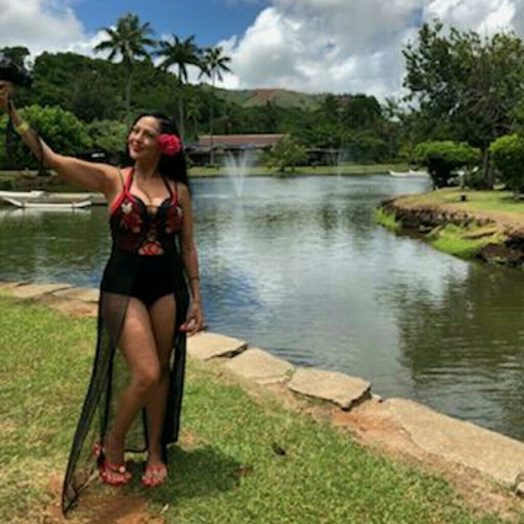 Romper - Picture 2 of 5